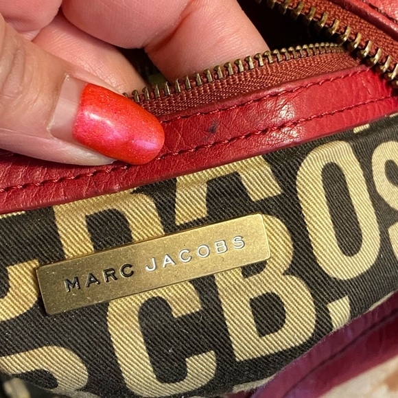 Marc Jacobs Leather Hobo Shoulder Bag - Picture 13 of 16